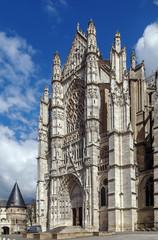 Fototapeta na wymiar Beauvais Cathedral, France