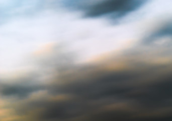Breccia nel paradiso/La foto è stata scattata poco prima del tramonto, sfumando con il movimento...
