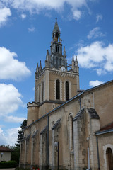 Fototapeta na wymiar église Notre-Dame de Lit - Lit-et-Mixe