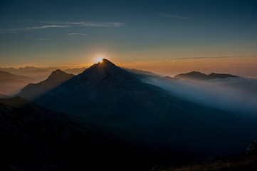 from the top of the mountain to watch the sunrise