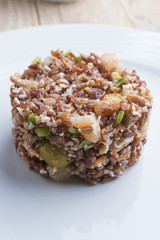 Sald of wild red rice