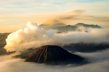 Mount Bromo auf java bei Sonnenaufgang © dietwalther