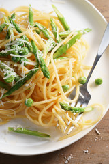 Spring pasta carbonara