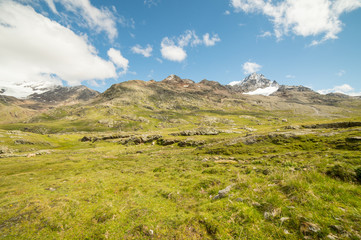 Fototapeta na wymiar alpi Italiane