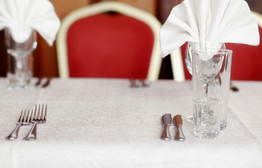 preparation of banquet table