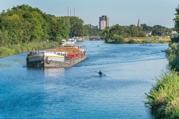 Leine und Kanal flie&szlig;en zusammen