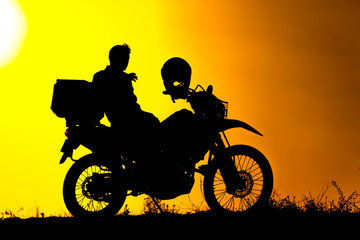 Plakat silhouette of the mountain motor drive