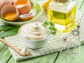 Natural mayonnaise ingredients and the sauce itself.