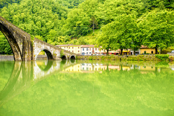 Fototapeta na wymiar Devil's Bridge in Borgo a Mozzano near Lucca city in Italy