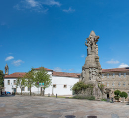El Monumento a San Francisco de Convento de San Francisco de Santiago de Compostela Galicien Spanien