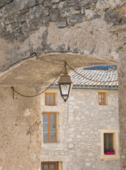 Lanterne, Ouveillan