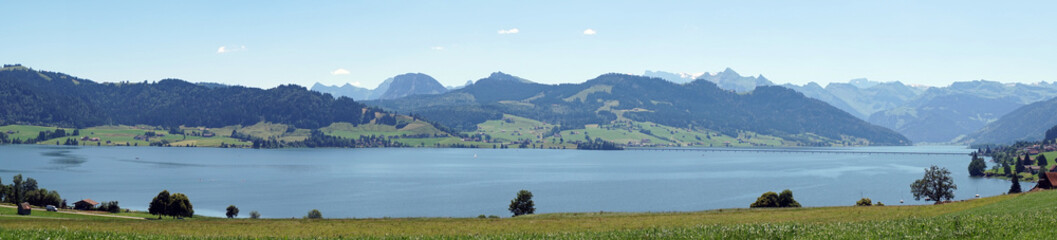 Fototapeta na wymiar Panorama of lake