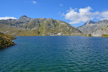 Totensee mit Sidelhorn und Grimselpasshöhe