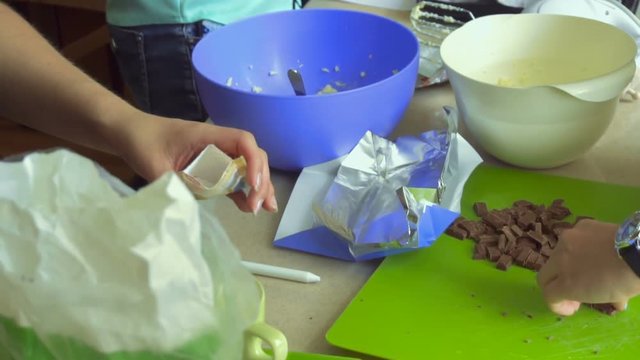 Process of coocking cupcakes