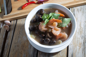 Basa mushroom soup with herbs and boiled shrimp.
