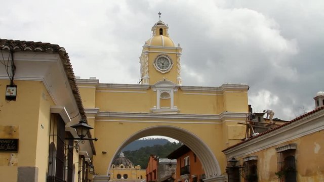 Antigua Guatemala 19 - Arch of Santa Catalina