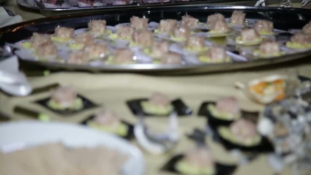 Polpette di Salmone, cibo al cucchiaio servito a un Buffet di un Matrimonio