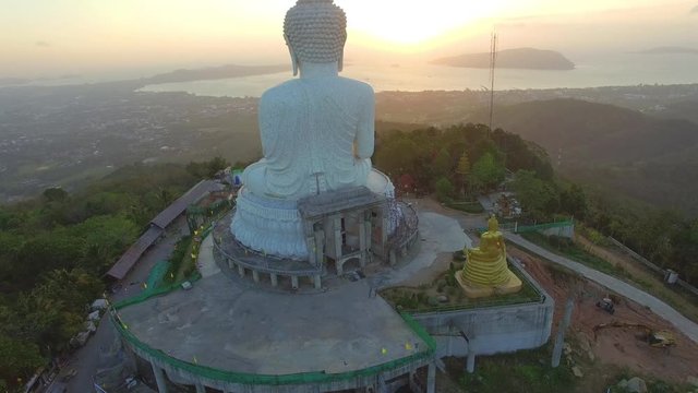Phuket's Big Buddha is one of the island's most important and revered landmarks on the island. The huge image sits on top of the Nakkerd Hills between Chalong and Kata and, at 45 metres tall