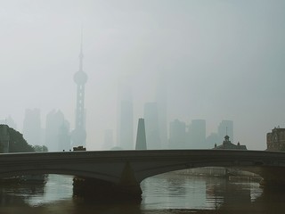 Fog on the Bund