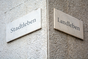 Schild 109 - Stadtleben