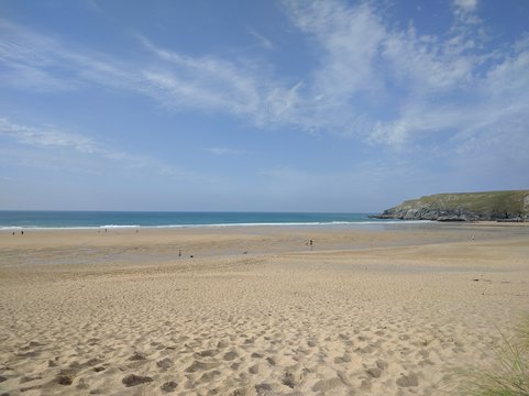 Fototapeta Holywell Bay beach