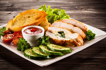 Roasted chicken fillet and vegetables 