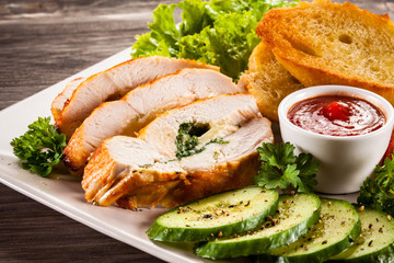 Roasted chicken fillet and vegetables 