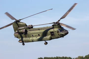 Foto op Plexiglas Military transport helicopter © VanderWolf Images