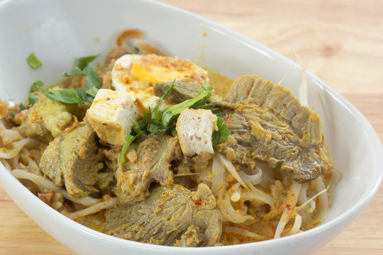 Beef Curry Noodle