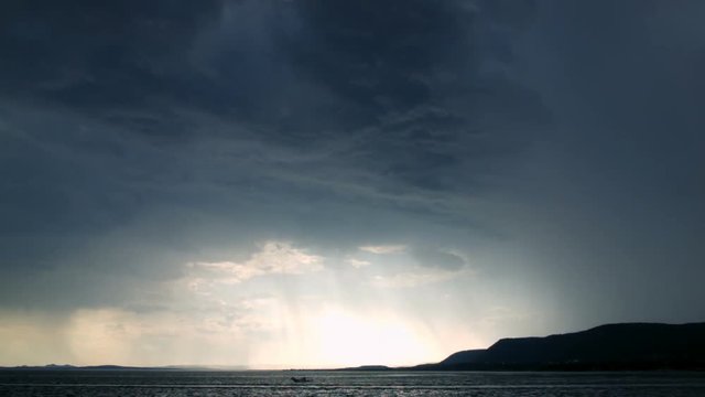The Sun After the Rain White Transition Timelapse