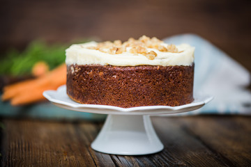 homemade fresh carrot cake