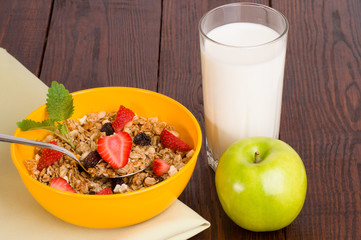 muesli with strawberries, apple 
