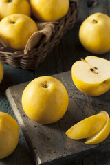 Raw Organic Yellow Asian Apple Pears