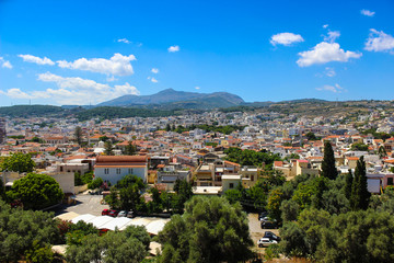 Fototapeta na wymiar Panoramic view of the Rethimnon city