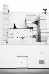 Supermarket ventilation system
