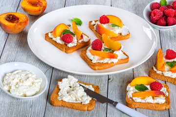healthy summer fresh breakfast - toasts with mascarpone cheese,