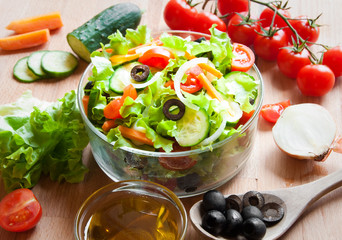 Vegetable salad and its ingredients