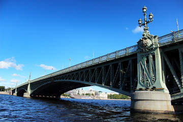 Fototapeta premium Palace Bridge day in St. Petersburg, Russia