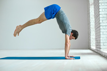 Naklejka premium Yoga man