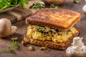 French toast scrambled eggs