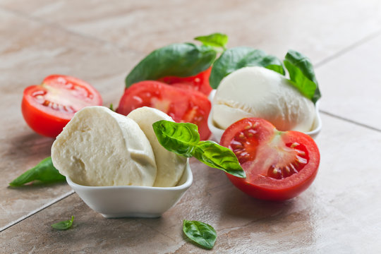  mozzarella with tomato and basil