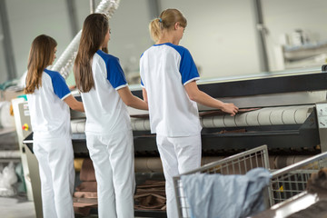 Obraz premium Employee the pressing