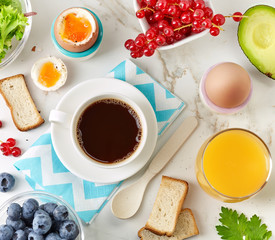Obraz na płótnie Canvas healthy breakfast ingredients