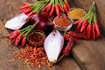 Peperoncino e cipolla rossa di Tropea