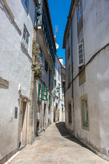 Mediterrane Gasse in Santiago de Compostela Galicien Spanien