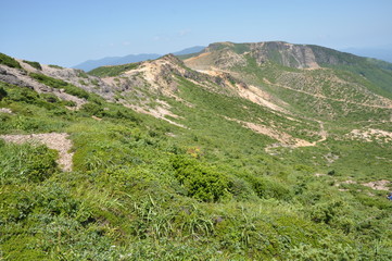 Fototapeta na wymiar 安達太良山　登山　山頂　ハイカー　アウトドア　絶景　福島
