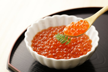 いくらの醤油漬け　Salmon roe