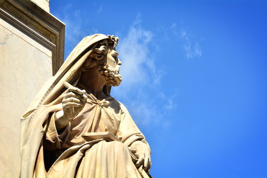 The statue of the writer in the blue sky.