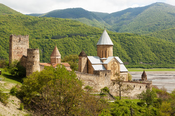 Fototapeta na wymiar Ananuri monastery, Georgia.