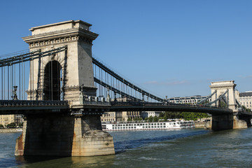 Obraz premium Chain Bridge over the River Danube, Budapest